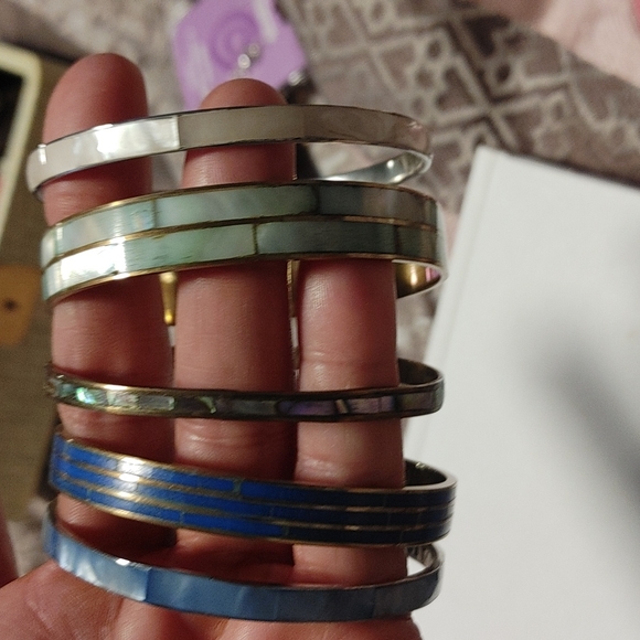 BRACLETS - Picture 2 of 7